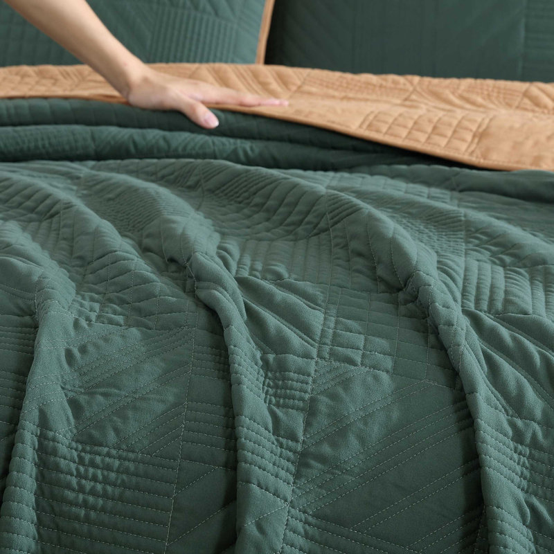 Full Reversible Brown and Green Microfiber Quilt Set
