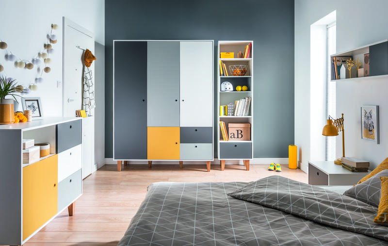 Aleana Solid Wood 103.5cm W 3 - Drawer Chest of Drawers, White/Grey/Dark Grey/Saffron