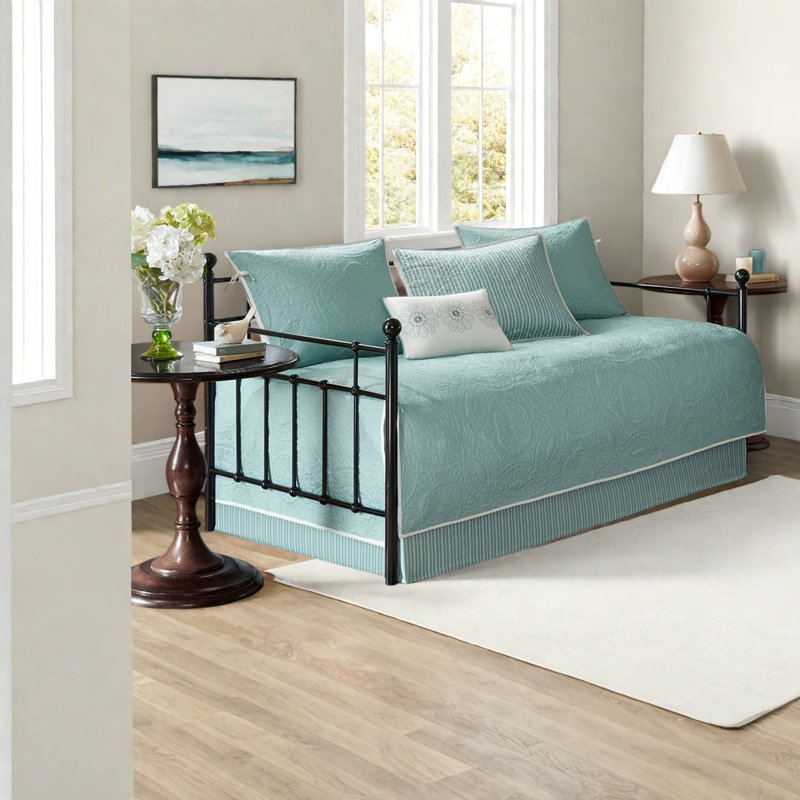 Ensemble de literie élégant en coton réversible 6 pièces, motif à médaillon bleu pour le confort de la chambre d'amis
