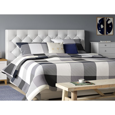 Hovagim Upholstered Bed