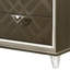Table de chevet sophistiquée de couleur champagne foncé avec bordure en miroir de qualité moderne