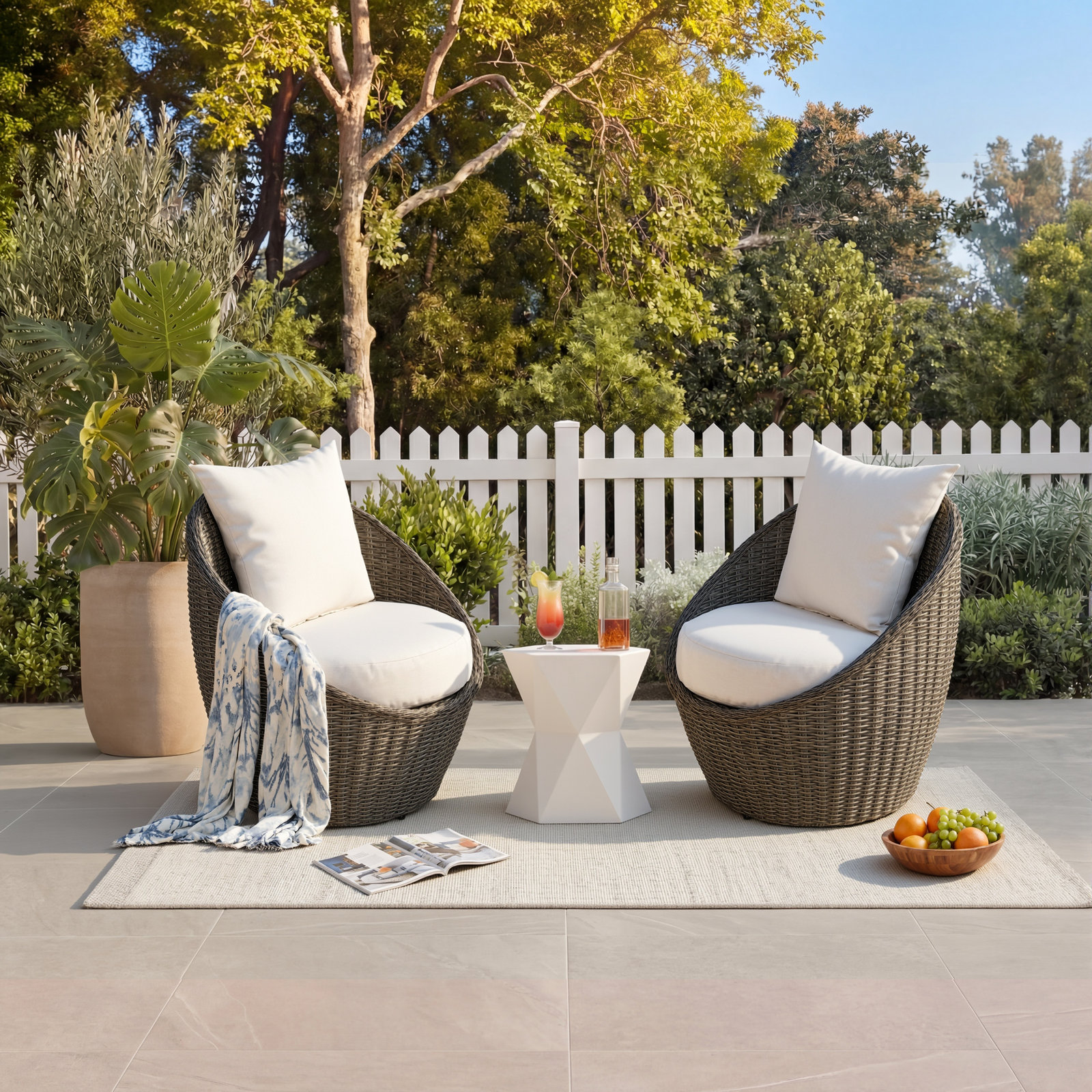 Cali Patio Lounge Chair, Gray