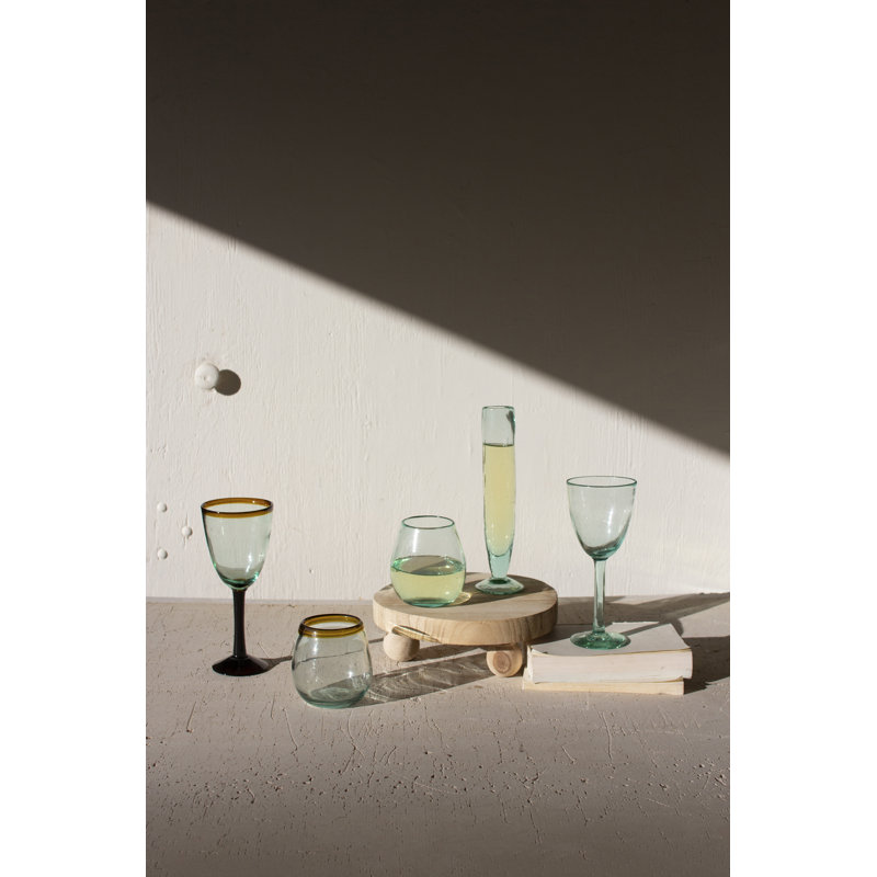 Verre à vin recyclé avec rebord ambré