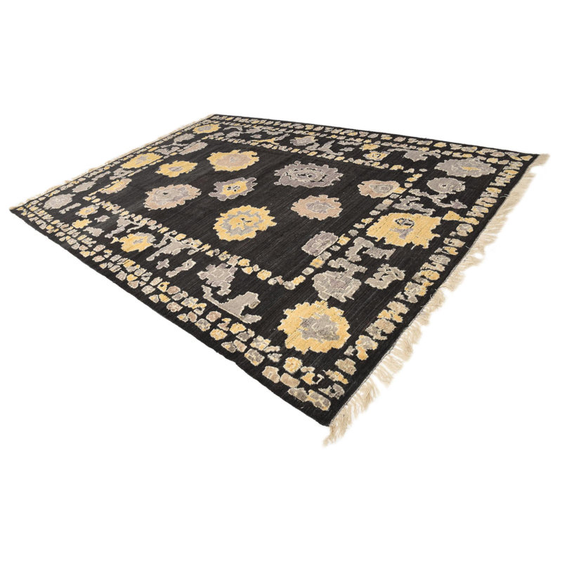 Jose Black Rug