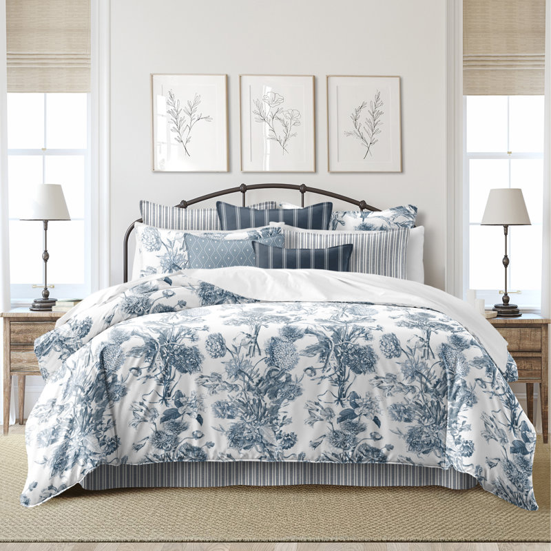 Alexandria White Cotton Duvet Cover Set, King Duvet Cover + 7 Additional Pieces