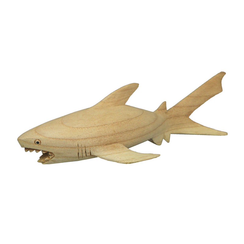 Figurine de requin blanc de style côtier, sculptée à la main dans du bois naturel, de 29 cm de large.
