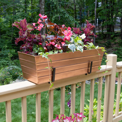 Ocossio Metal Railing Planter