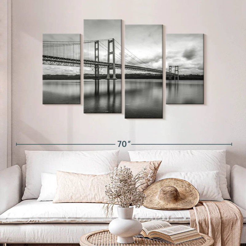 Pont Tacoma monochrome, H 32 po x l 52 po