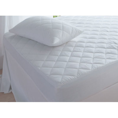 Maclachlan Fitted Mattress Protector