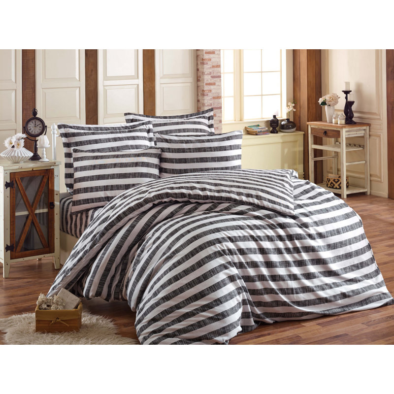 Boscobel Striped Duvet Cover Set, 200 x 220cm Duvet Cover + 2 Pillowcases (50 x 70)