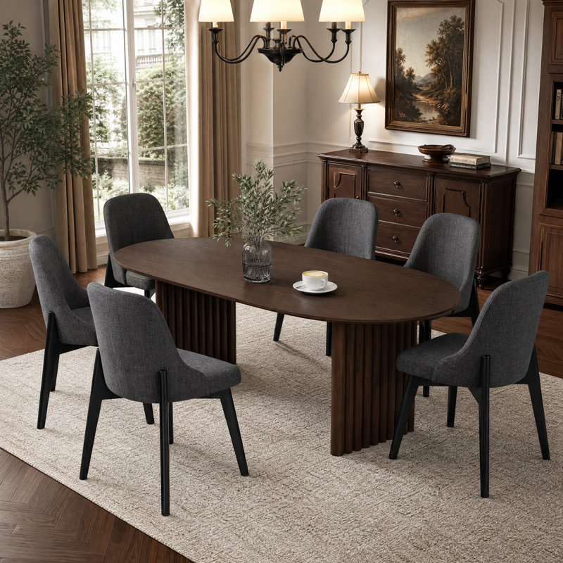 Tables de cuisine ovales en noyer de 79 po avec 6 chaises Meriwether, 7 Pieces: Table, 6 Chairs