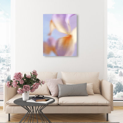 Blurred Venus Print by Oliver Gal