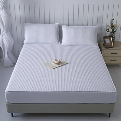 Quilted Fitted Sheet - White - 137×190cm