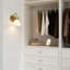 Applique murale moderne avec abat-jour en verre opale, luminaire simple pour l'éclairage intérieur dans la chambre à coucher, le meuble-lavabo, le couloir et le salon