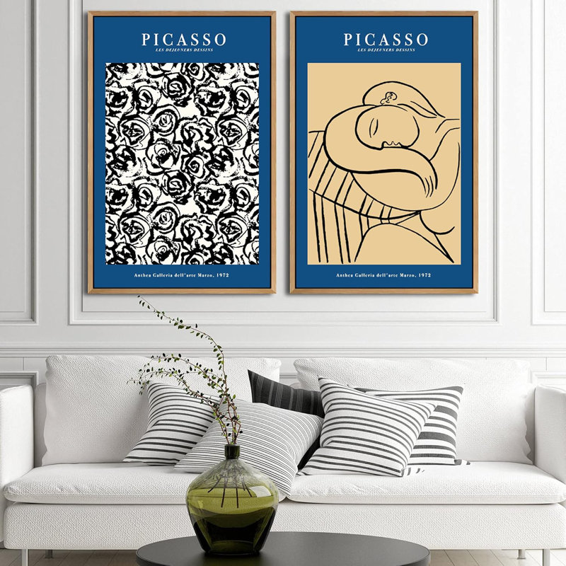 Tourbillon noir et blanc et femme inclinée, ensemble de formes abstraites, illustrations contemporaines, H 24 po x l 16 po