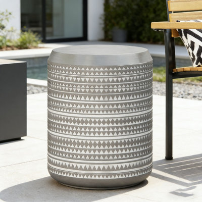 Table d'appoint d'extérieur en béton léger