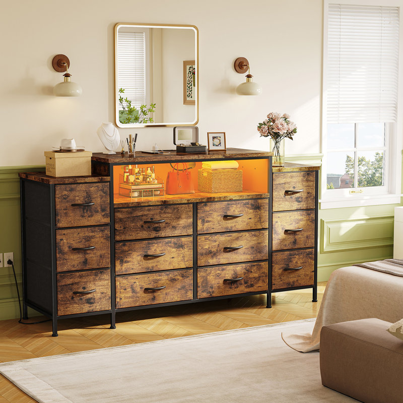 Commode 12 tiroirs 55 po avec lumières DEL et station de charge, Brun
