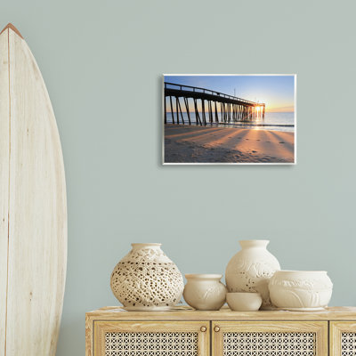 «Tall Sunlit Dock» par Lori Deiter