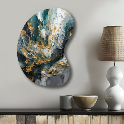 Vickey - Abstract Boom Shape Irregular Metal Wall Decor