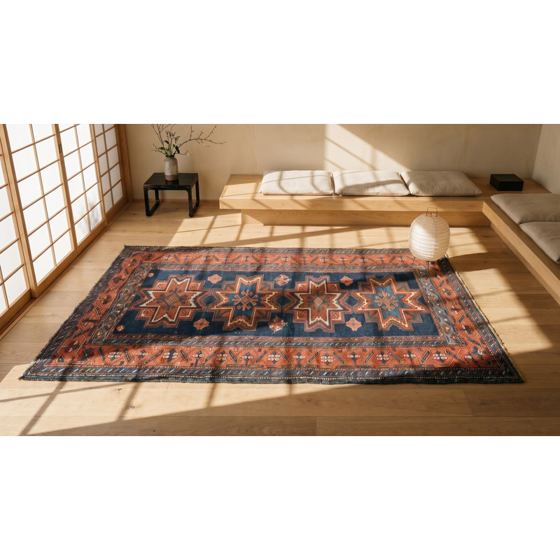 Tapis tribal antique de race blanche Lesghi