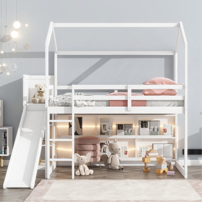 Lit mezzanine simple en bois avec glissoire, tablettes de rangement et lumière