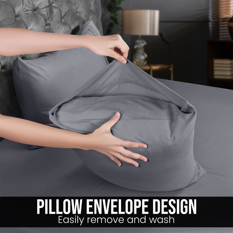 Rajani Duvet Cover with Pillow Shams