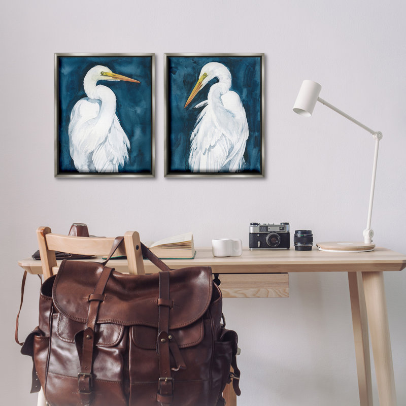 «Elegant Egrets On Blue» par Grace Popp, 2 pièces, Cadre flottant gris lustré, H 21 po x l 17 po
