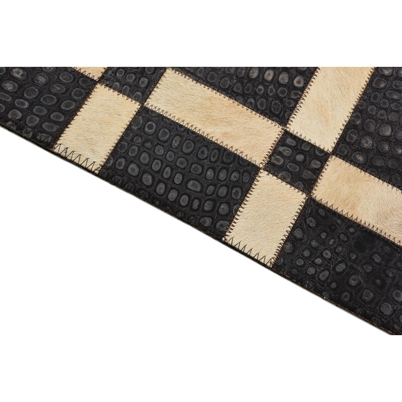 Tapis noir Ortega