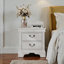 Table de chevet classique en bois 22 po x 16 po x 22,7 po - blanc