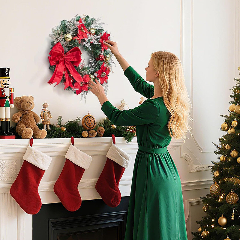Couronne de Noël pré-éclairée 24 "avec nœud or rouge, minuterie à 20 DEL pour porte