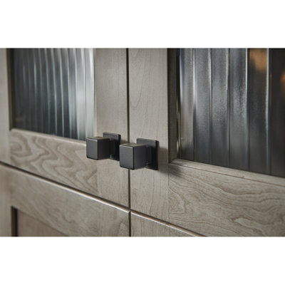 Square  Backplate