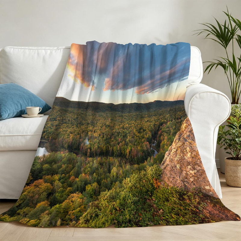 Jeté en flanelle orange molletonné ultra doux, imprimé Big River Autumn Forest, Jeté 50 po x 60 po