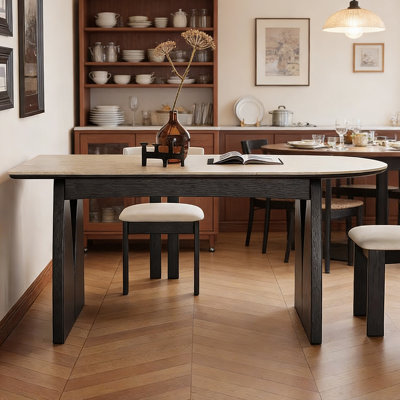 Table de salle à manger de style français rétro