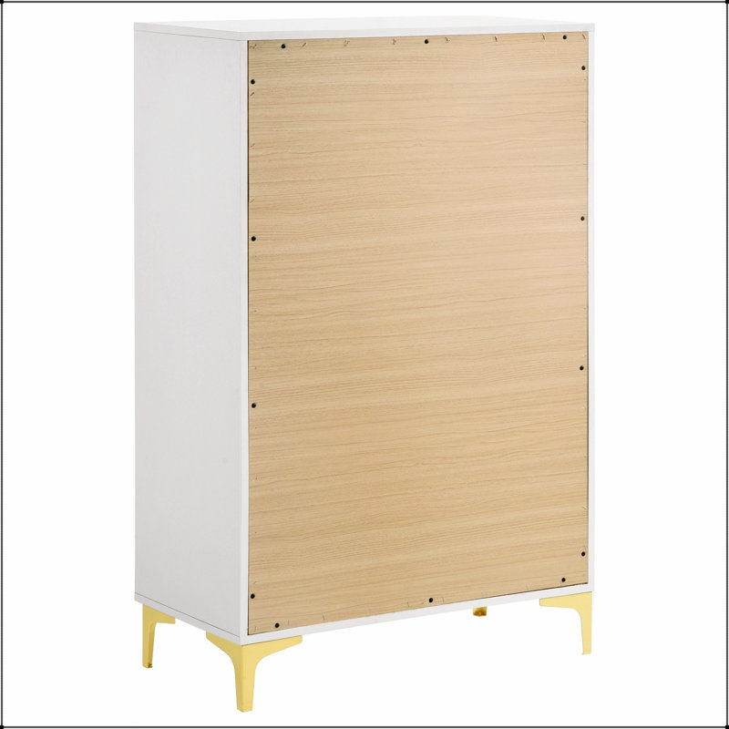 Commode rectangulaire blanche à 5 tiroirs Karena, solution de rangement spacieuse et élégante pour les intérieurs modernes et classiques.