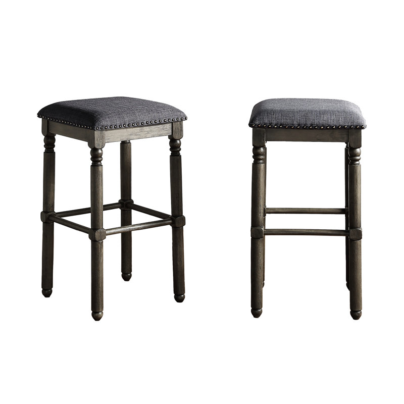 De 2 tabourets de bar rembourrés en bois gris - intérieur de maison rustique chic, rembourrage en mousse, bois massif, tissu gris, garnitures cloutées bronze, 2 tabourets de siège rectangulaires, 2 sièges de charme, fini délavé, l 16 po x P 16 po x H 28,43 po