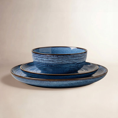 Stoneware Dinnerware Set - Service for 4