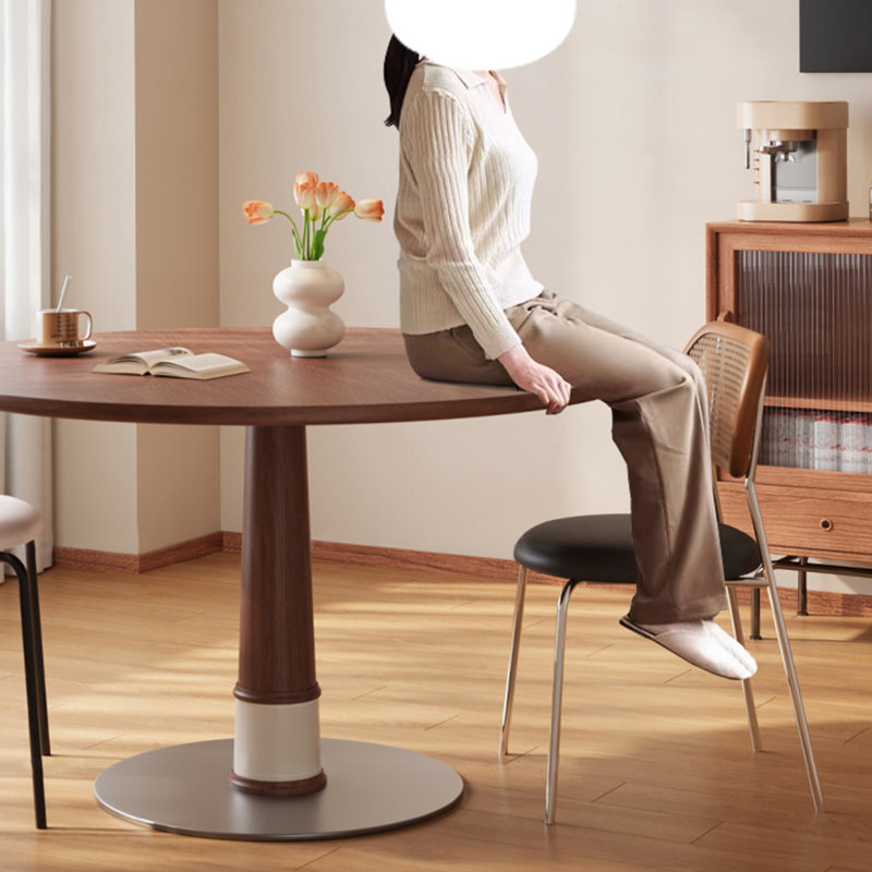 Walnut Round Solid Wood Dining table, 29.53”H x 39.37”L x 39.37”W