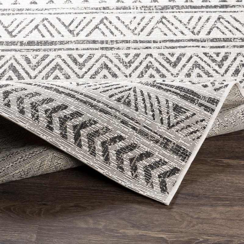 Landyon Machine Woven Stain Resistant Indoor / Outdoor Area Rug , Rectangle 2' x 2'11"