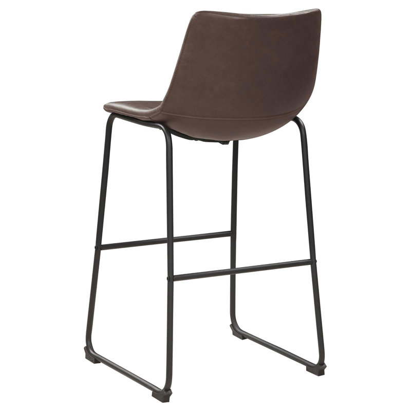 Élégant ensemble de tabourets de bar sans accoudoirs bruns et noirs, parfait pour des expériences culinaires confortables et élégantes.