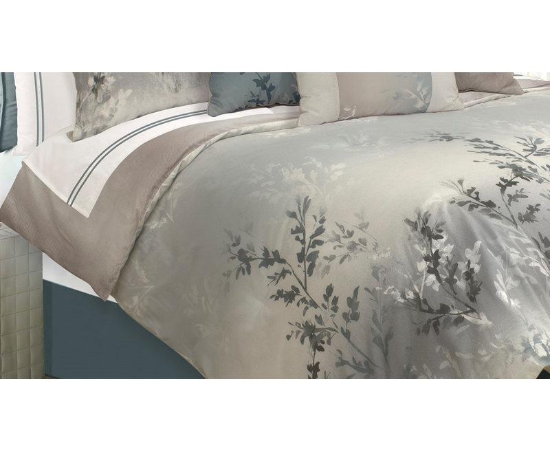 Polyester Floral Comforter, King Comforter + 6 Additional Pieces