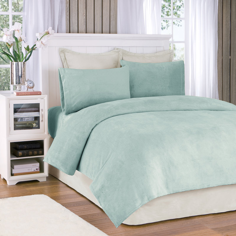 Soloft Plush Aqua Micro Plush 4-Piece King Sheet Set, King Sheet Set with 2 Pillowcases, Aqua