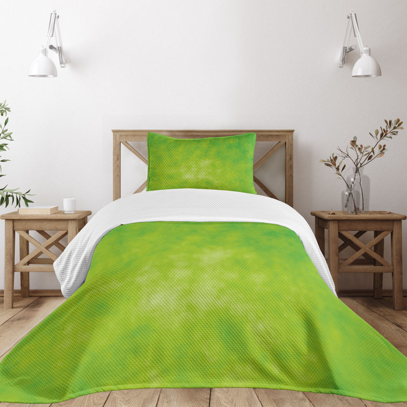 Twin White and Lime Green Quilted Bedspread Set
