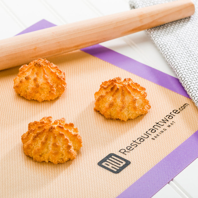 Restaurantware Non-Stick Silicone Baking Mat, Purple