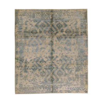 Hand-Knotted High-Quality Area Rug