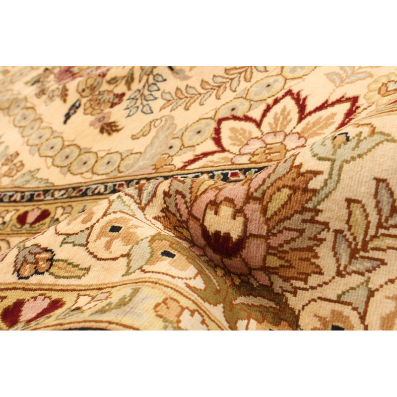 Tapis ivoire pakistanais 18 pi 20 po 9 pi 2 po x 12 pi 0 po Pako