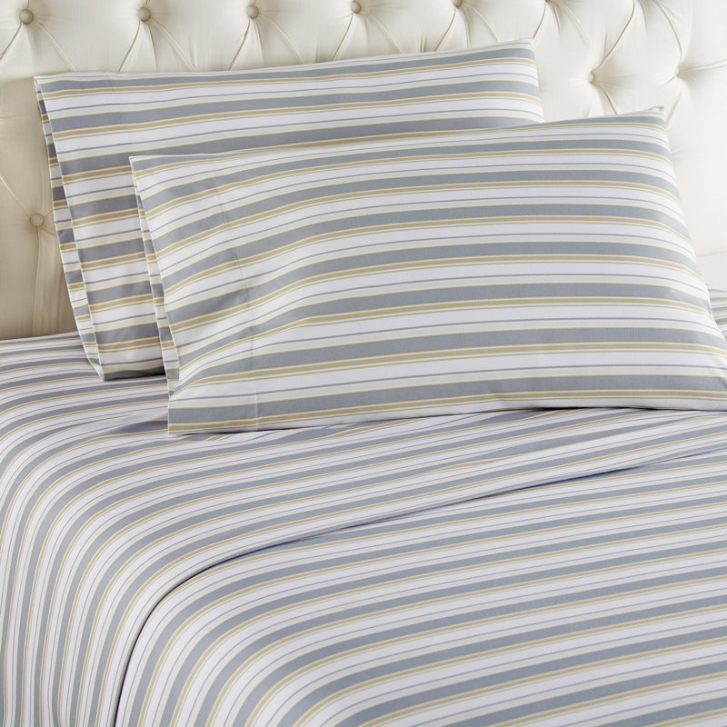 Micro Flannel® Printed Deep-Pocket Sheet Set, King Sheet Set with 2 Pillowcases, Traditions Bluebell