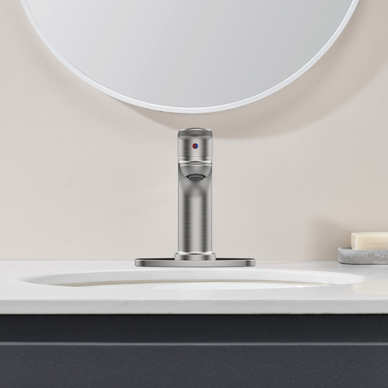 Robinet de salle de bain à poignée simple nickel brossé 1/3 trous avec tuyaux 9/16 po, Nickel brossé