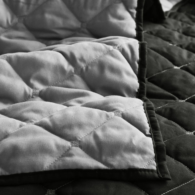 Literie pour lit double / grand lit - 7 pièces à rayures, microfibre, douce et moelleuse, offre une conception d'édredon à motif d'édredon pour un sommeil relaxant, option élégante