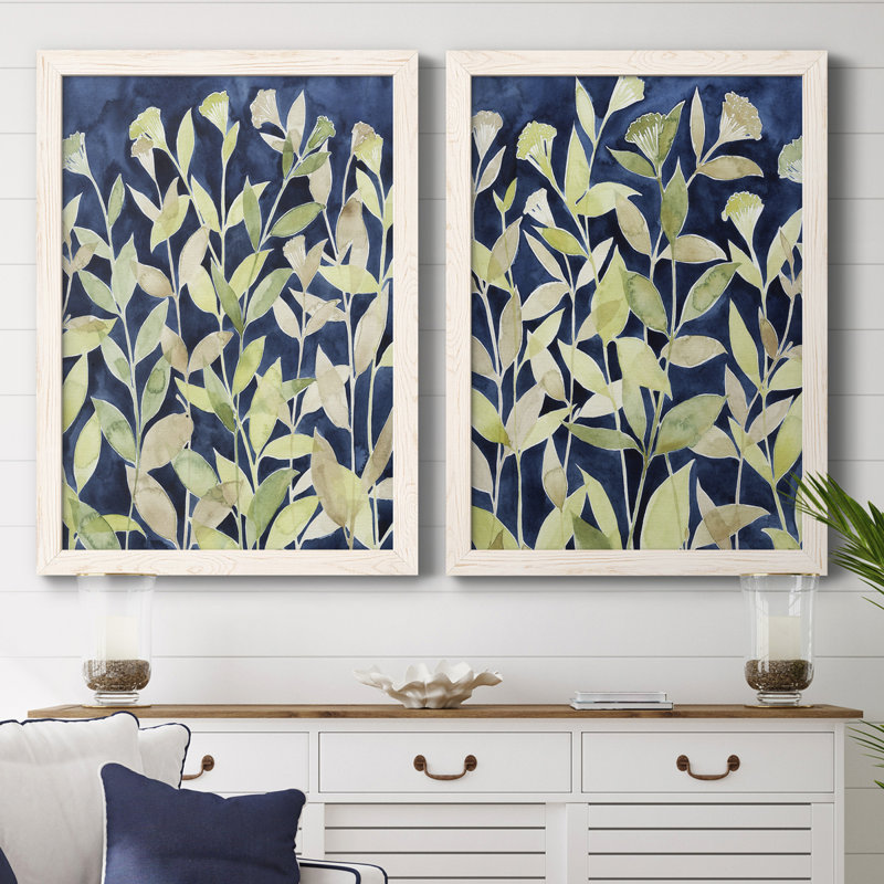 Indigo Blooming Night I, toile encadrée de qualité supérieure - prête à être accrochée, H 43,5 po x l 31,5 po x P 1 po