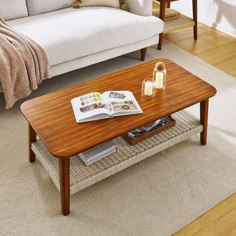 Table basse avec tablette tissée. Mid-Century, Bois pour la chambre à coucher, le patio. Table Mid-Century Lacquer 47,25 po. Canapé, bel effet visuel